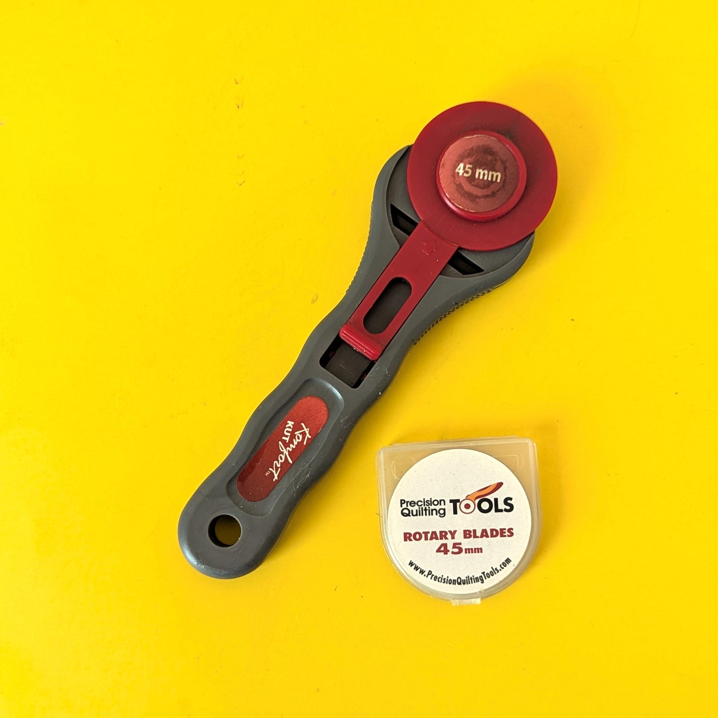 45mm Rotary cutter + 2 replacement blades
