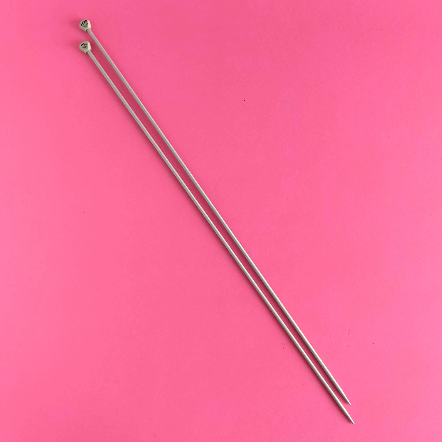 2 3/4mm Knitting needles