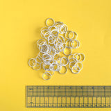 Plastic adjustable silver rings / Bagues d'argent réglables en plastique