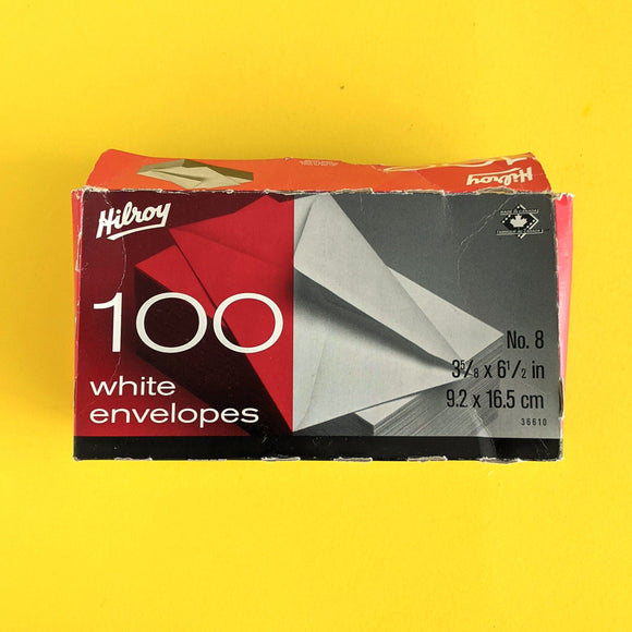 No. 8 white envelopes / Enveloppes blanches no. 8