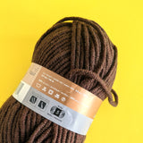 Lion Brand Yarn / Laine
