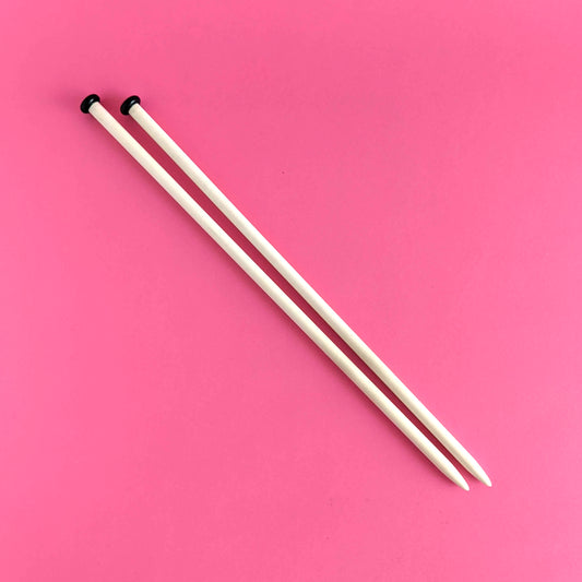 7.5mm Knitting needles