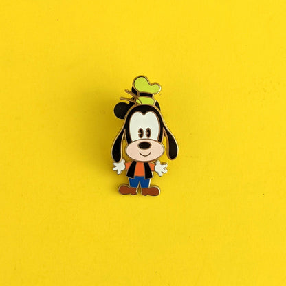 Broche en émail Goofy