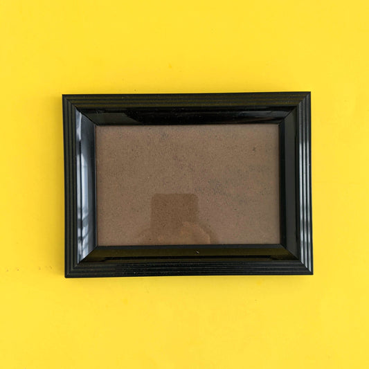 Plastic picture frame